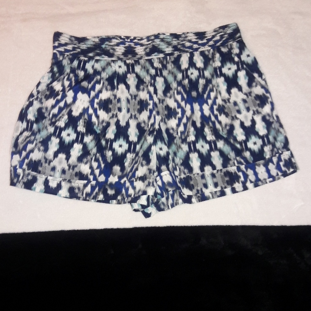 NWOT Abstract Shorts